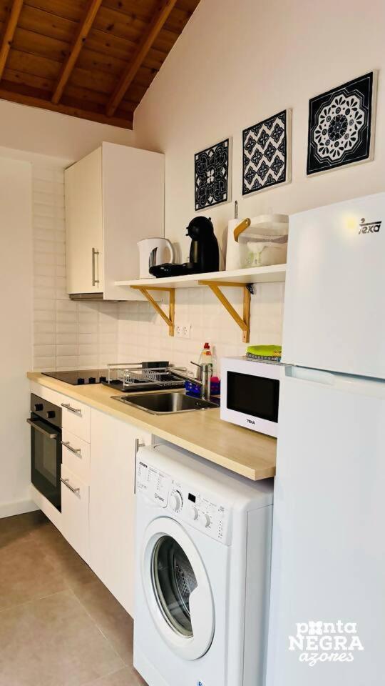 Casa Da Gente By Pontanegraazores Biscoitos  Habitación foto